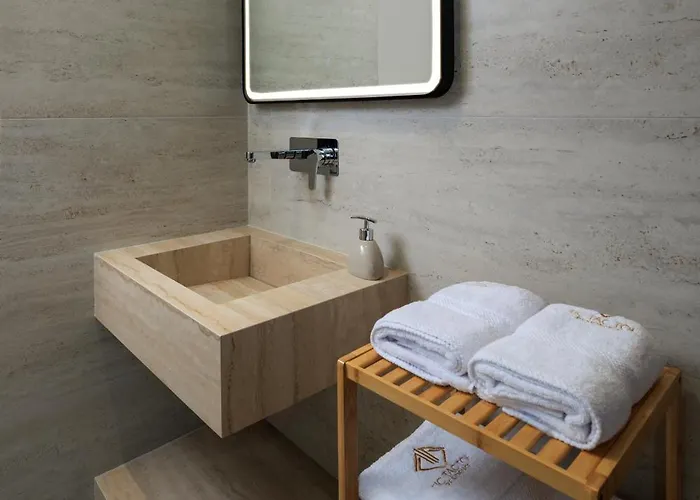 Tic Tac Toe Apartment