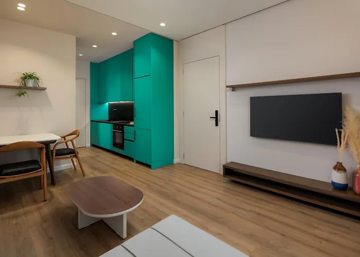 Tic Tac Toe Apartment