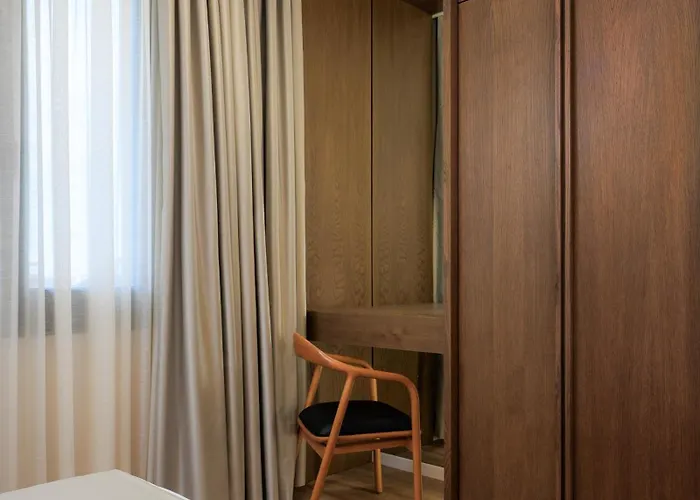 Tic Tac Toe Apartment *