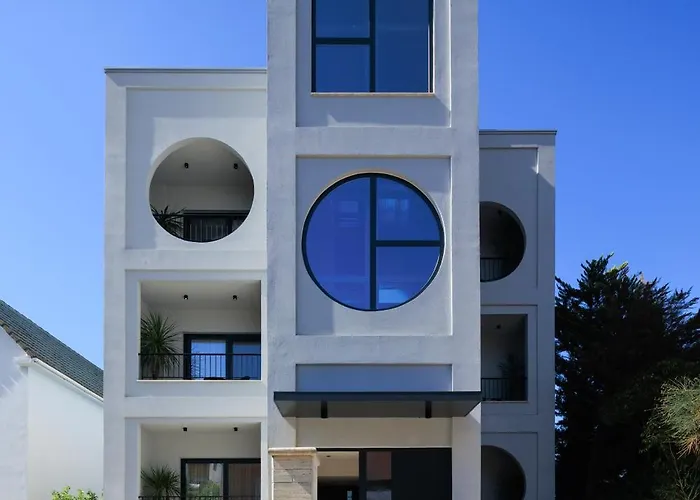 Apartment Tic Tac Toe