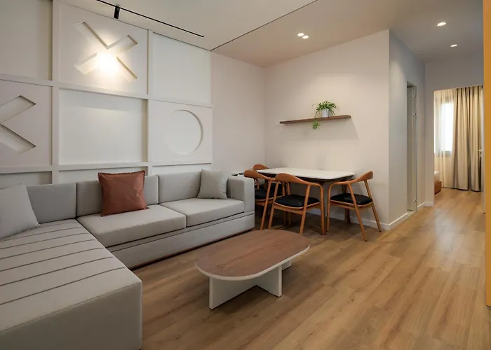 Apartment Tic Tac Toe *