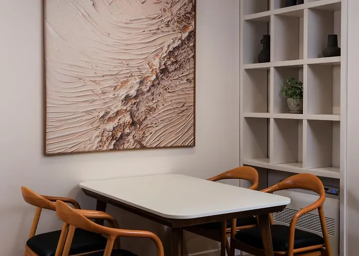 Apartment Tic Tac Toe *